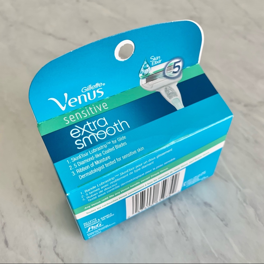 Gillette Venus Razor Blades - 2 Count Refills - Picture 2 of 3